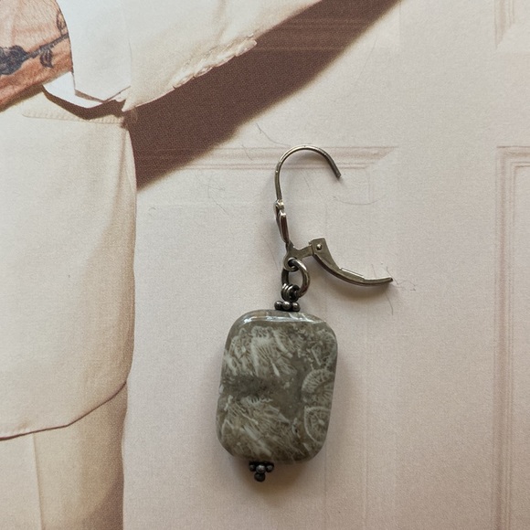 Variegated Grey/White Polished Stone Earrings - Picture 3 of 8